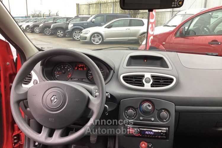 Renault Clio 1.2 YAHOO - <small></small> 5.450 € <small>TTC</small> - #20