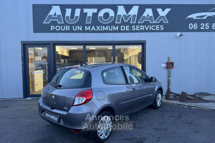 Renault Clio 1.2i 16V 75 III BERLINE Authentique PHASE 1 - <small></small> 4.290 € <small>TTC</small> - #2