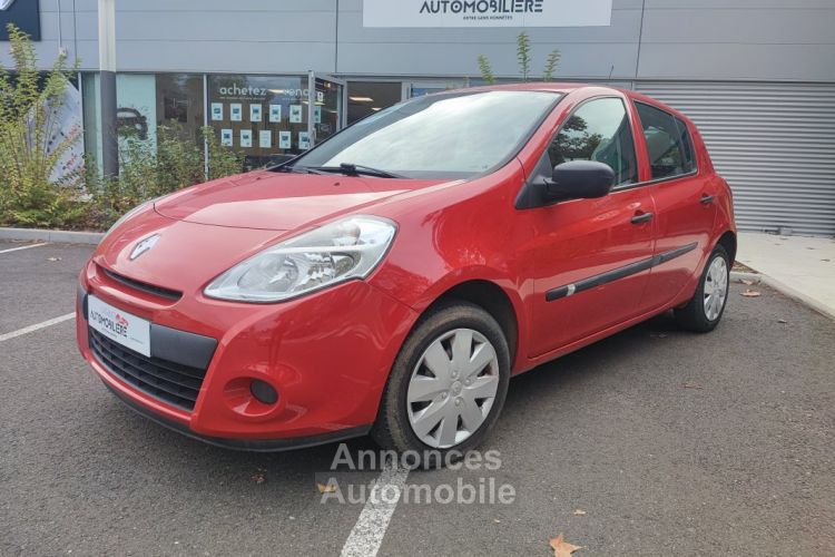 Renault Clio 1.2i 16v 75ch Authentique - <small></small> 5.690 € <small>TTC</small> - #1