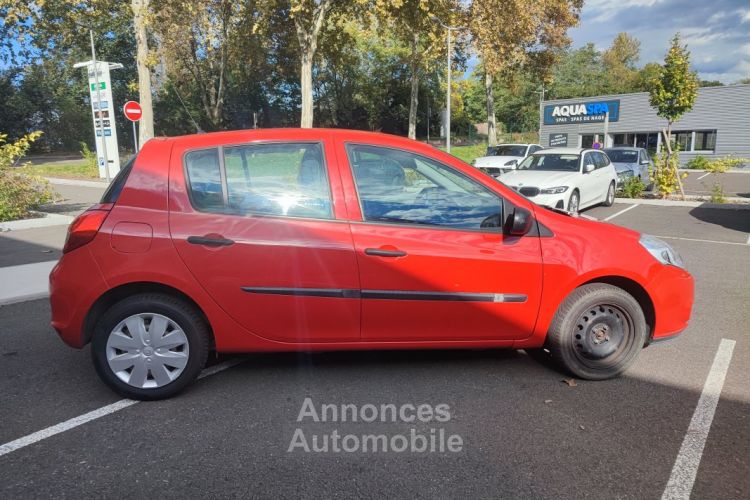 Renault Clio 1.2i 16v 75ch Authentique - <small></small> 5.690 € <small>TTC</small> - #6