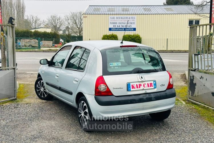 Renault Clio 1.4 Privilège Luxe Garantie 6 mois Distribution neuve - <small></small> 4.990 € <small>TTC</small> - #2