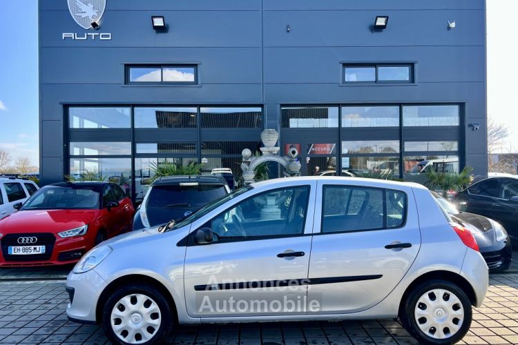 Renault Clio 1.4i - 16V 100 AUTHENTIQUE - <small></small> 5.990 € <small>TTC</small> - #1