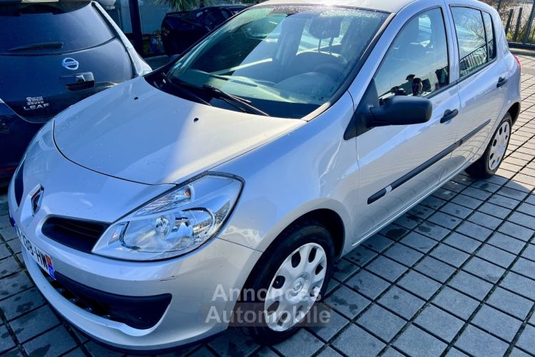 Renault Clio 1.4i - 16V 100 AUTHENTIQUE - <small></small> 5.990 € <small>TTC</small> - #2