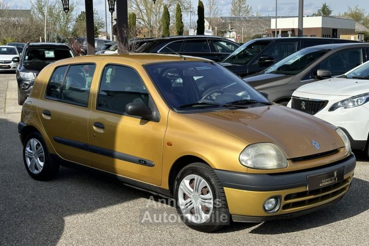 Renault Clio 1.4i 75 RTE - GARANTIE 6 MOIS - <small></small> 3.990 € <small>TTC</small> - #3