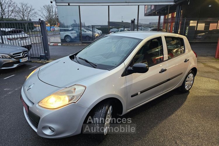 Renault Clio 1.5 dci 190000KMS - <small></small> 4.990 € <small>TTC</small> - #9