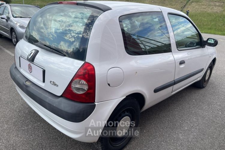 Renault Clio 1.5 dCi - 65 II SOCIETE Société Air PHASE 3 - <small></small> 1.900 € <small>TTC</small> - #3