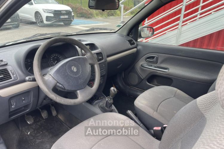 Renault Clio 1.5 dCi - 65 II SOCIETE Société Air PHASE 3 - <small></small> 1.900 € <small>TTC</small> - #8