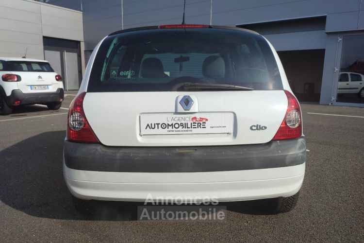 Renault Clio 1.5 dCi 65ch - <small></small> 2.390 € <small>TTC</small> - #5