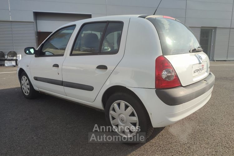 Renault Clio 1.5 dCi 65ch - <small></small> 2.390 € <small>TTC</small> - #6