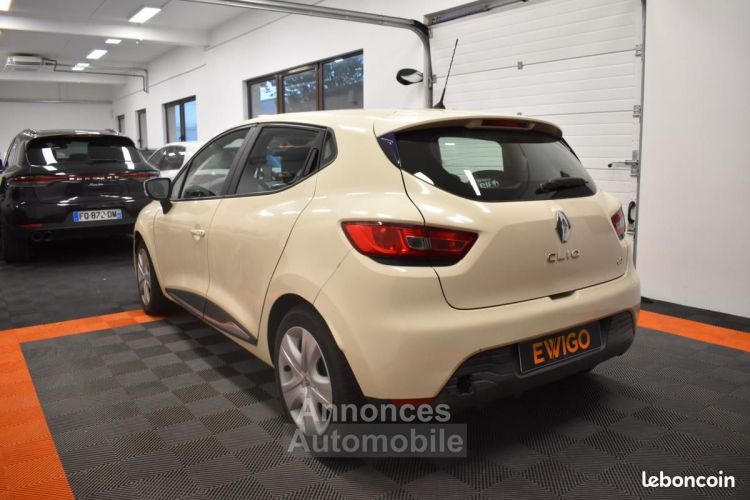 Renault Clio 1.5 DCI 75ch ZEN EDITION FAIBLE CONSO IDEAL JEUNE CONDUCTEUR SUIVI GARANTIE 6 A 60... - <small></small> 6.490 € <small>TTC</small> - #4