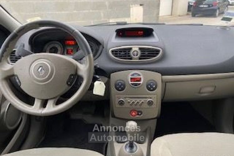 Renault Clio 1.5 dCi 86 Privilège BOITE AUTOMATIQUE - <small></small> 6.990 € <small>TTC</small> - #5