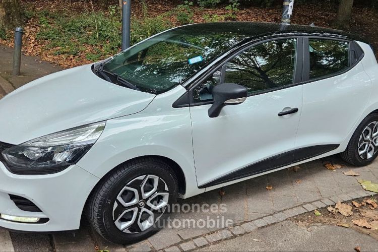 Renault Clio 1.5 dci business 5places première main - <small></small> 7.990 € <small>TTC</small> - #2