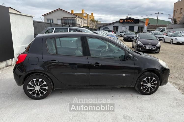 Renault Clio 1.6 110 DYNAMIQUE BVA - <small></small> 6.489 € <small>TTC</small> - #8