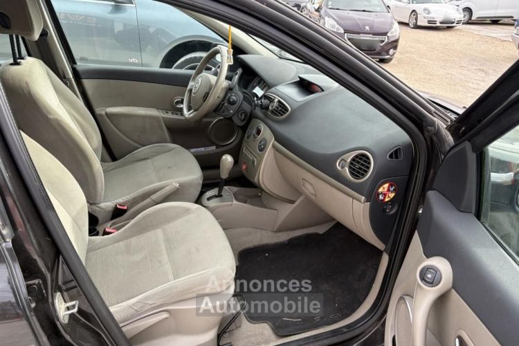 Renault Clio 1.6 110 DYNAMIQUE BVA - <small></small> 6.489 € <small>TTC</small> - #10