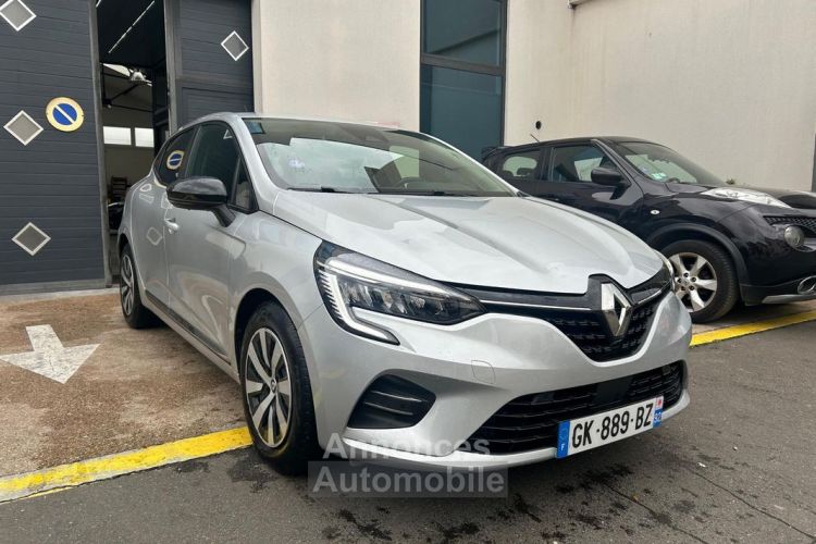 Renault Clio 1.6 E-Tech Hybride 145ch Evolution Garantie 12 mois Historique d'entretien Caméra de recul Apple CarPlay 1ère main - <small></small> 16.990 € <small>TTC</small> - #1