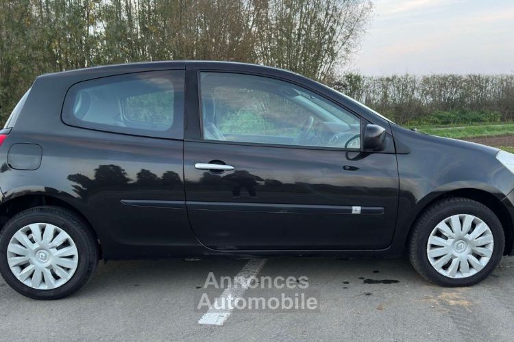 Renault Clio - <small></small> 4.900 € <small>TTC</small> - #7