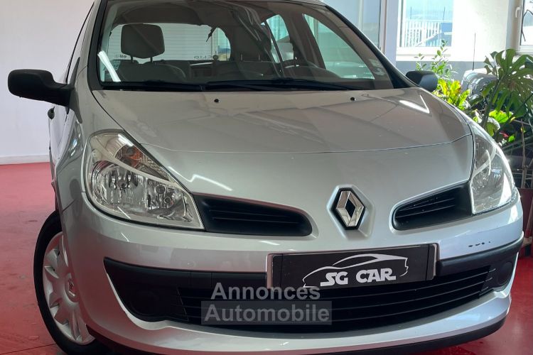 Renault Clio 1l6 Essence 16v 90CH 5 Places - <small></small> 6.500 € <small></small> - #2