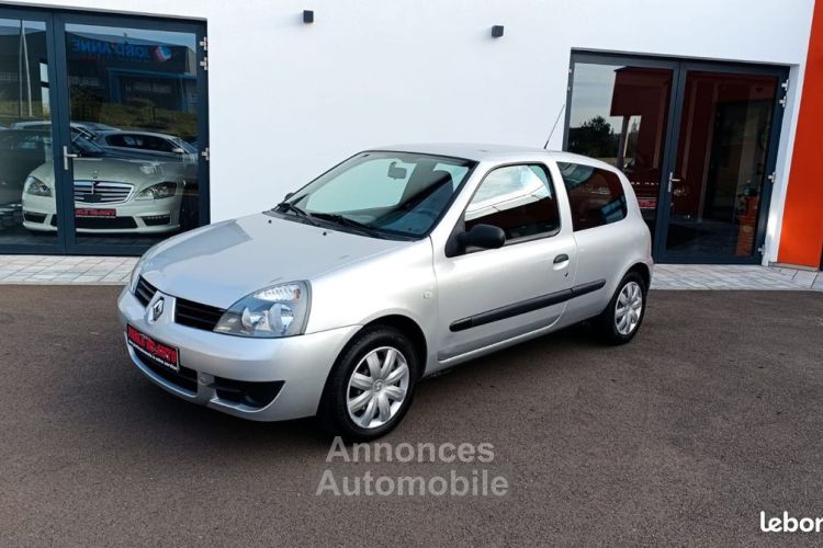 Renault Clio 2 1.2i 16V Campus Phase 75ch - <small></small> 3.490 € <small>TTC</small> - #3