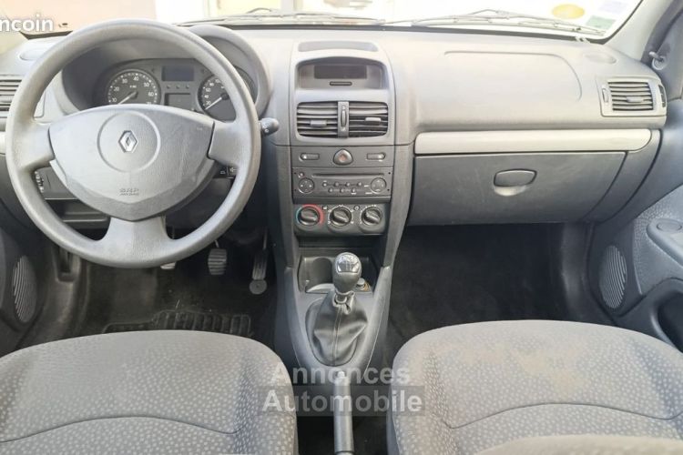 Renault Clio 2 1.2i 16V Campus Phase 75ch - <small></small> 3.490 € <small>TTC</small> - #5