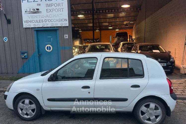 Renault Clio 2 1.5 dci 80ch 1ere main - <small></small> 3.490 € <small>TTC</small> - #2