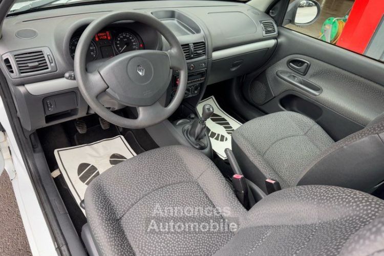 Renault Clio 2 Campus Evolution 3 1.2 I 75 CV 16 V Clim crit’air1 vitres électriques fermeture centralisée payement 4x garantie reprise - <small></small> 4.390 € <small>TTC</small> - #4