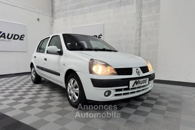 Renault Clio 2 II 1.4i 16S 98 CH PRIVILEGE PACK CLIM - GARANTIE 3 MOIS - <small></small> 4.990 € <small>TTC</small> - #1