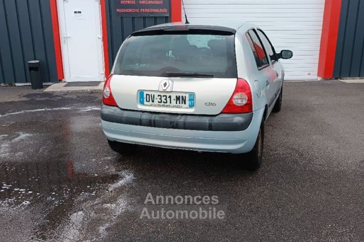 Renault Clio 2 phase 1.2 58 ch - <small></small> 2.390 € <small>TTC</small> - #2