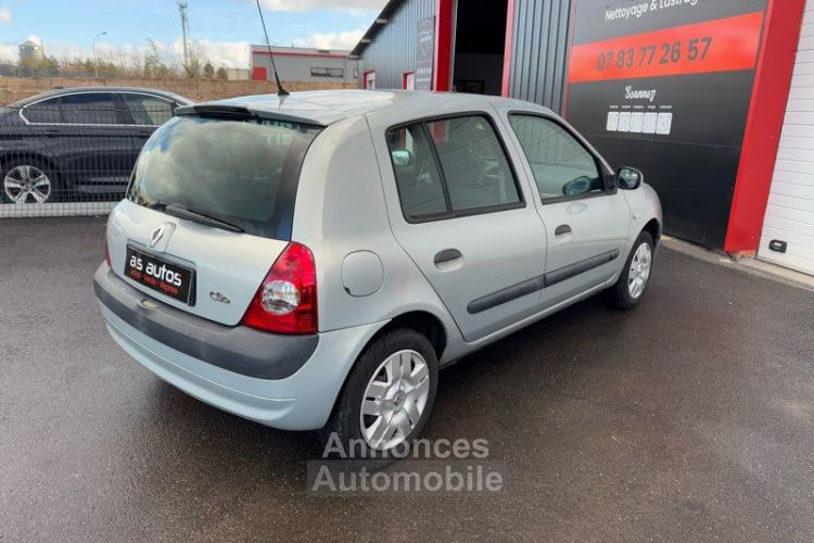 Renault Clio 2 phase 1.2 i 75 cv essence distribution neuve révision faite Garantie payement 4x sans frais centralisation Clim auto vitre électrique - <small></small> 2.890 € <small>TTC</small> - #2