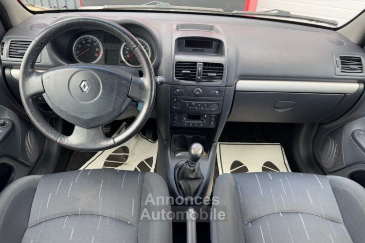 Renault Clio 2 phase 1.2 i 75 cv essence distribution neuve révision faite Garantie payement 4x sans frais centralisation Clim auto vitre électrique - <small></small> 2.890 € <small>TTC</small> - #4