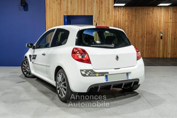 Renault Clio 2.0i 16V - 200 III BERLINE Sport F1 Team PHASE 1 - <small></small> 19.900 € <small>TTC</small> - #4