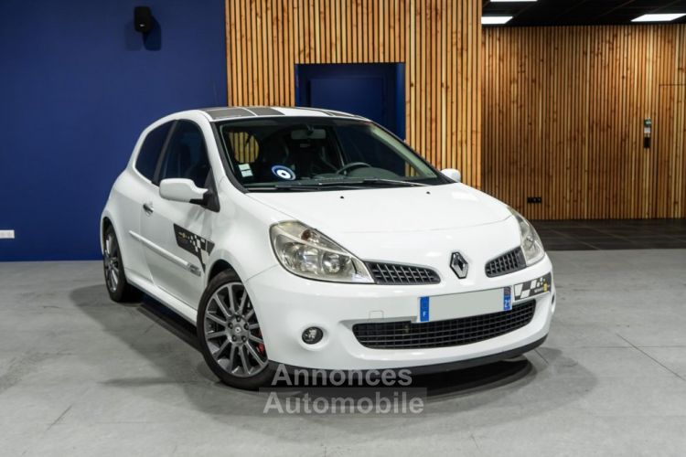 Renault Clio 2.0i 16V - 200 III BERLINE Sport F1 Team PHASE 1 - <small></small> 19.900 € <small>TTC</small> - #8