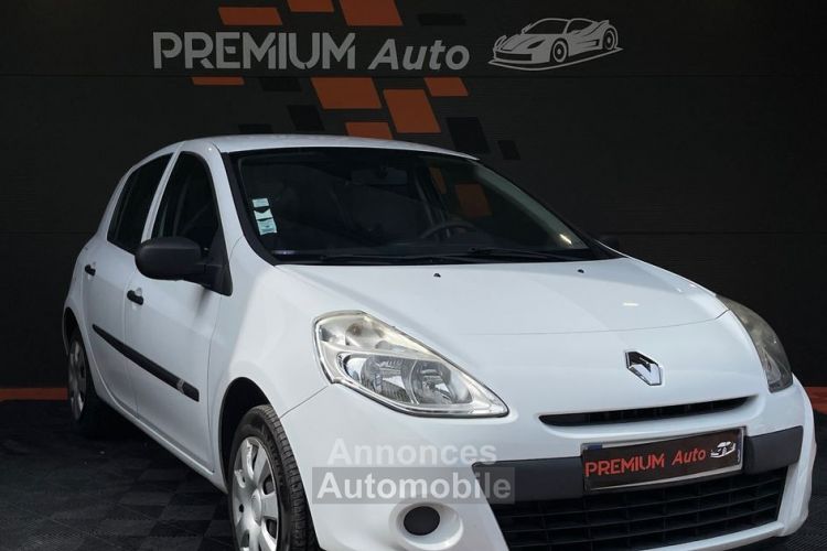 Renault Clio 3 1.2 16v 75 cv Expression Phase 2 Crit Air 1 - <small></small> 4.990 € <small>TTC</small> - #2