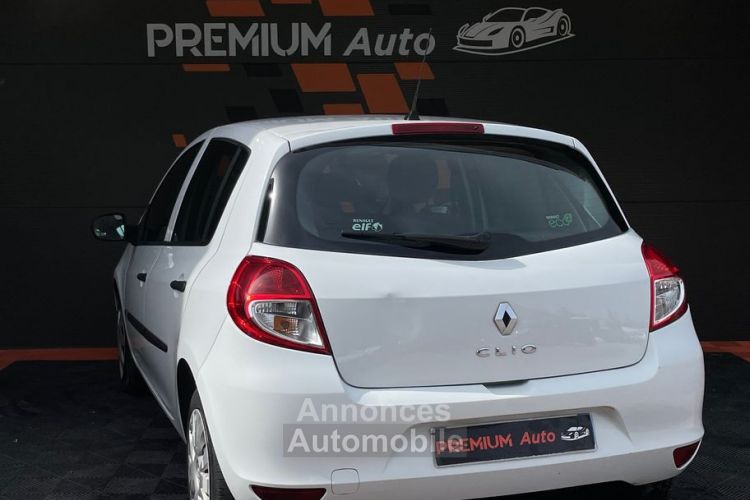 Renault Clio 3 1.2 16v 75 cv Expression Phase 2 Crit Air 1 - <small></small> 4.990 € <small>TTC</small> - #3