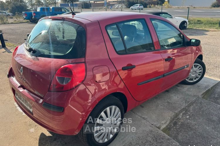 Renault Clio 3 1.2 75 CH - <small></small> 3.990 € <small>TTC</small> - #3