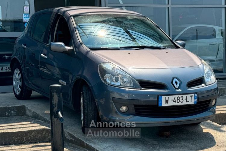 Renault Clio 3 1.2 75ch Rip Curl 5p - <small></small> 4.990 € <small>TTC</small> - #2