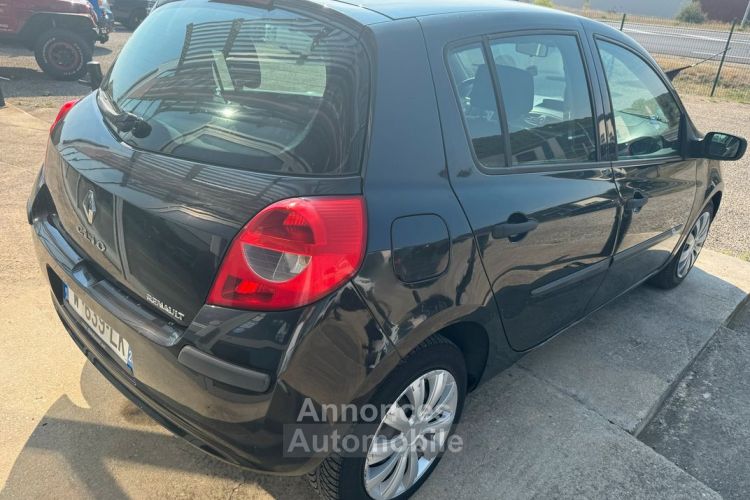 Renault Clio 3 - <small></small> 5.490 € <small>TTC</small> - #3