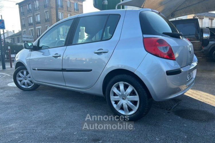 Renault Clio 3 1.6L i 111CV BOÎTE AUTO - <small></small> 5.490 € <small>TTC</small> - #4