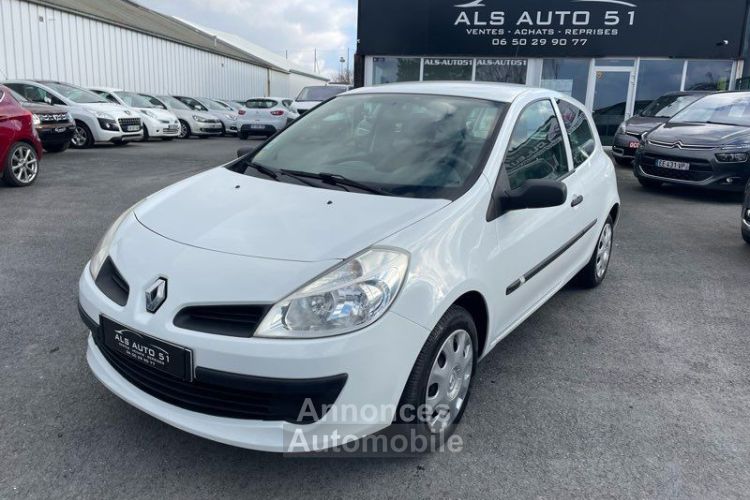 Renault Clio 3 DCI PORTES ( TVA récupérable ) - <small></small> 3.990 € <small>TTC</small> - #1