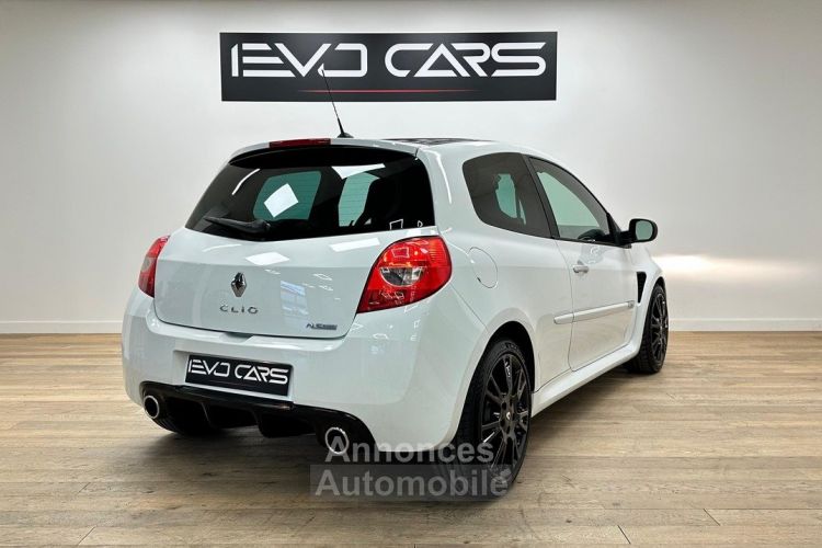 Renault Clio 3 RS CUP 2.0 203 ch Recaro / GPS TOMTOM / Jantes CUP - <small></small> 19.990 € <small>TTC</small> - #2