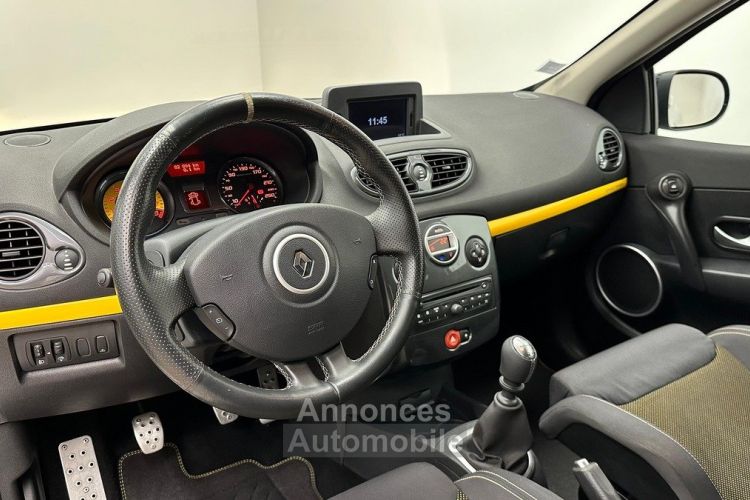 Renault Clio 3 RS CUP 2.0 203 ch Recaro / GPS TOMTOM / Jantes CUP - <small></small> 19.990 € <small>TTC</small> - #7