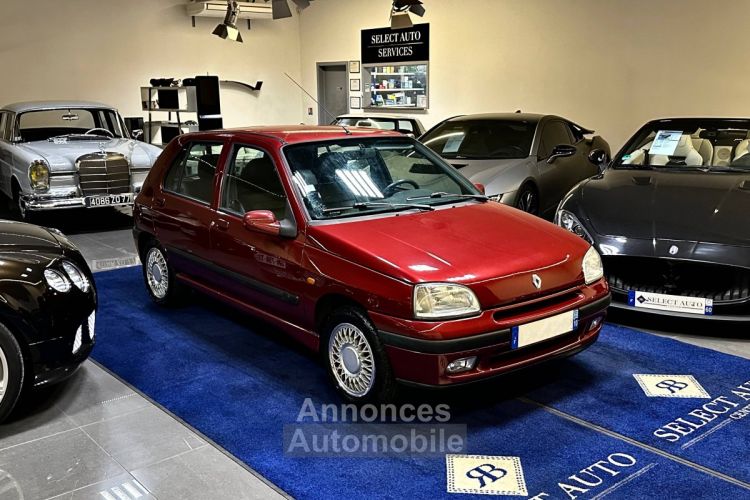 Renault Clio (B/C57) 1.8 95ch Baccara 5p - <small></small> 8.500 € <small>TTC</small> - #2