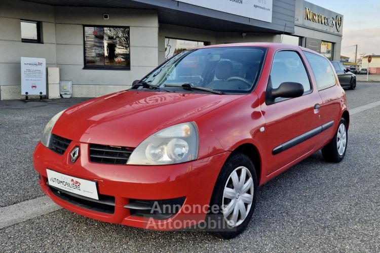 Renault Clio CAMPUS Phase 2 1.2 i 16V 75cv - <small></small> 2.900 € <small>TTC</small> - #2