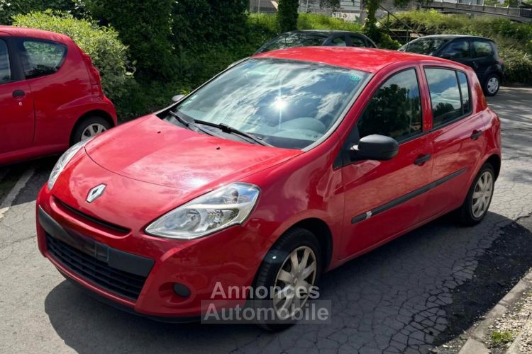 Renault Clio Clio III 1.2 16V 75 Alizé (5 CV) 2012 - <small></small> 3.800 € <small>TTC</small> - #1