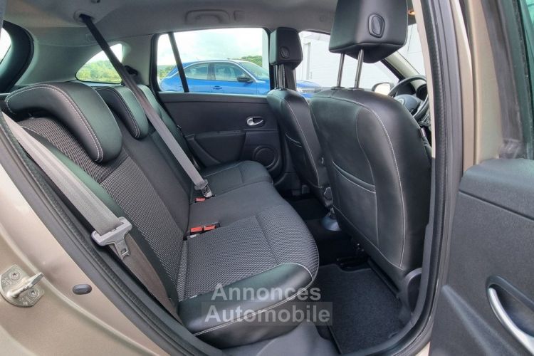 Renault Clio Estate 3 TCE 100 CV LUXE / 1E MAIN / 53 000KM / DISTRI 2024 / RADAR AR / GPS / REGUL - <small></small> 6.790 € <small>TTC</small> - #9