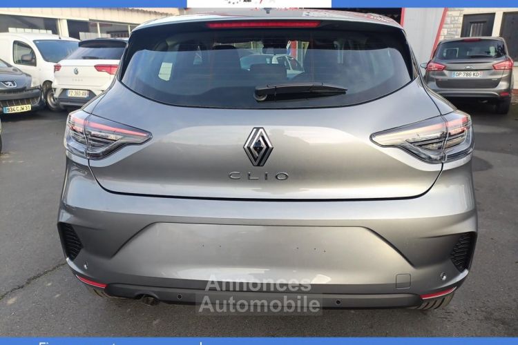 Renault Clio EVOLUTION TCE 90 CAMERA AR+MAIN LIBRE+RS+SIEGE CHAUF - <small></small> 18.300 € <small>TTC</small> - #32