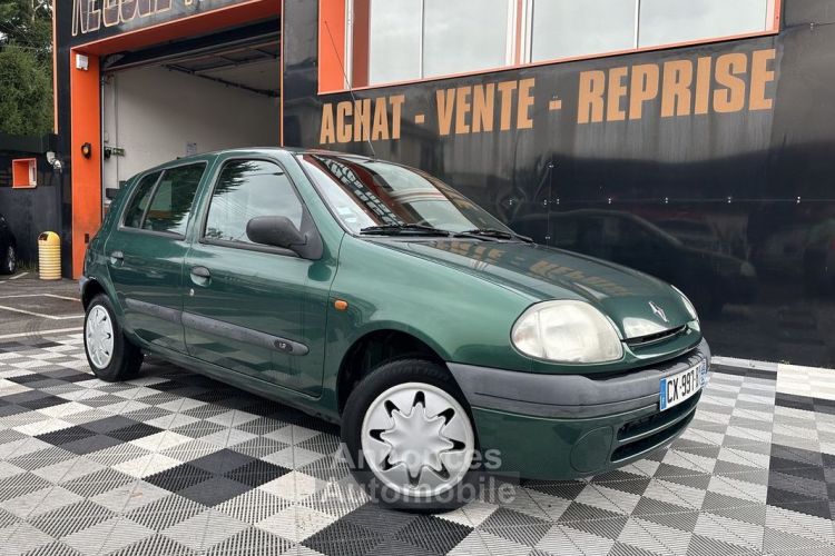 Renault Clio II 1.2 (1149) 58CH RTE 5P - <small></small> 1.990 € <small>TTC</small> - #1