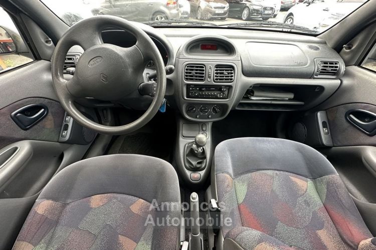 Renault Clio II 1.2 (1149) 58CH RTE 5P - <small></small> 1.990 € <small>TTC</small> - #5