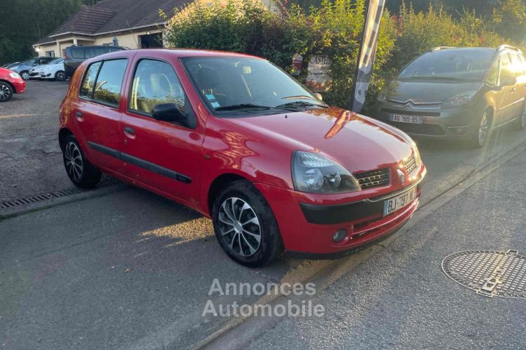 Renault Clio II 1.2 16V 1149cm3 75cv  - <small></small> 3.300 € <small>TTC</small> - #3