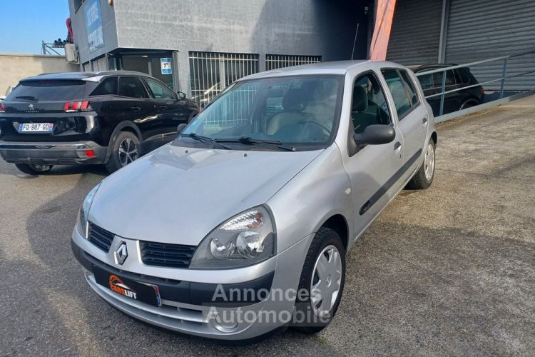 Renault Clio II 1.2 i 75CV CAMPUS 5P - FAIBLE KILOMETRAGE CLIM - <small></small> 6.990 € <small>TTC</small> - #3