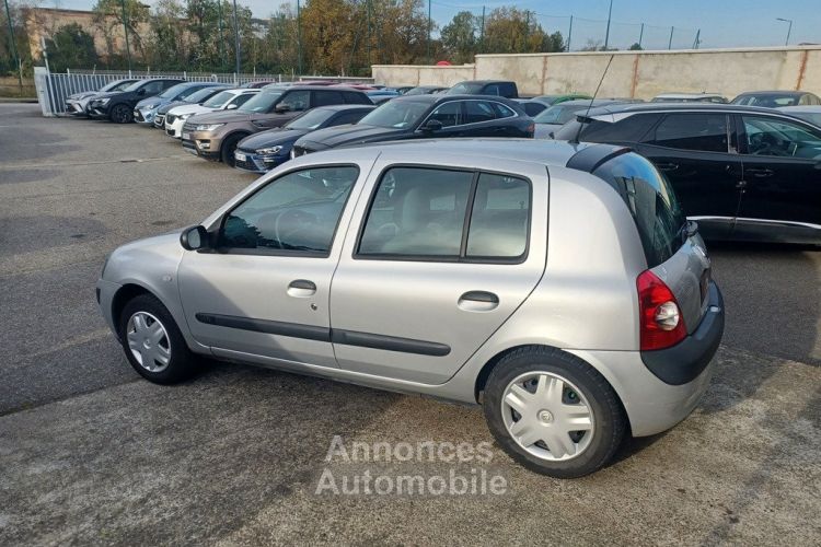 Renault Clio II 1.2 i 75CV CAMPUS 5P - FAIBLE KILOMETRAGE CLIM - <small></small> 6.990 € <small>TTC</small> - #4